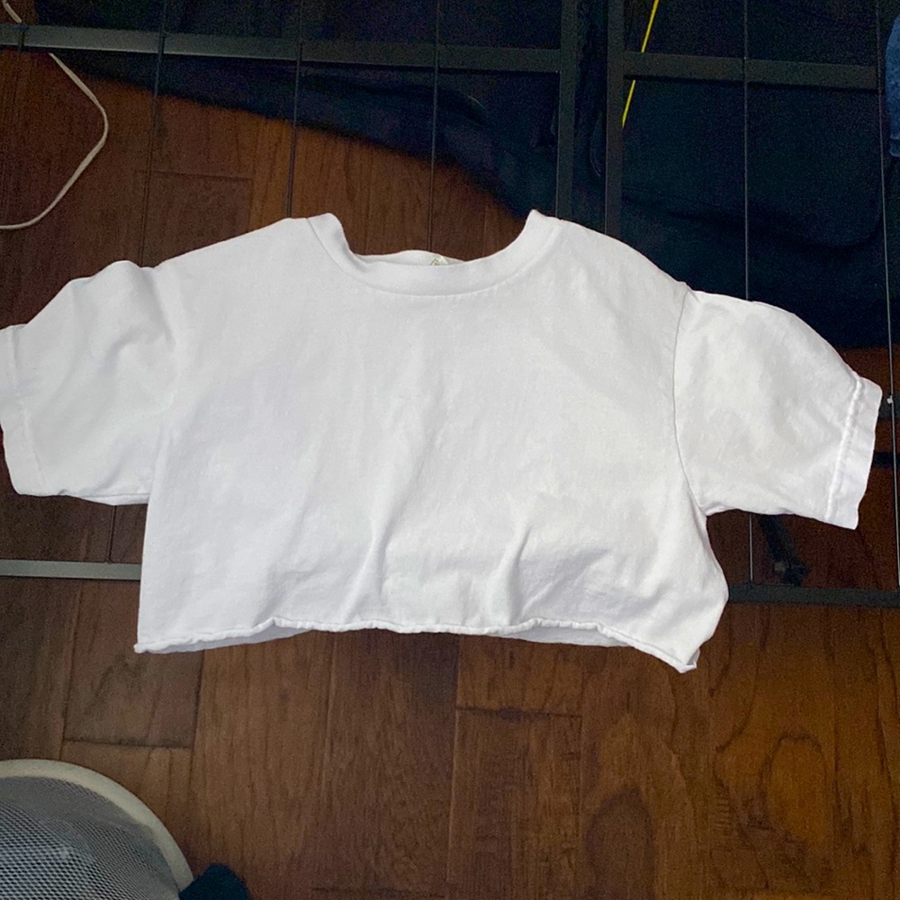 Plain White cropped T-shirt